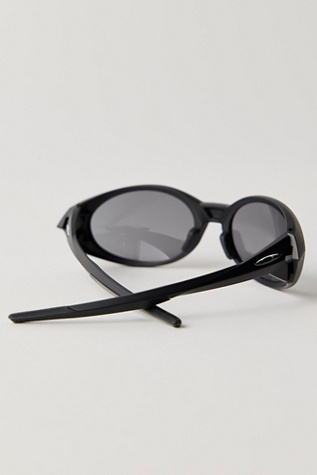 Женские солнцезащитные очки Oakley Eye Jacket Sunglasses, цвет: Матовый чёрный — фото 3