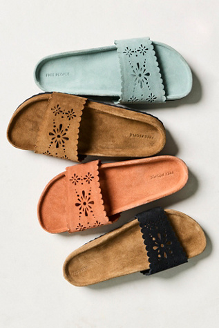 Shore Cut-Out Footbed Sandals by Free People in Toffee Suede, Size: US 8.5