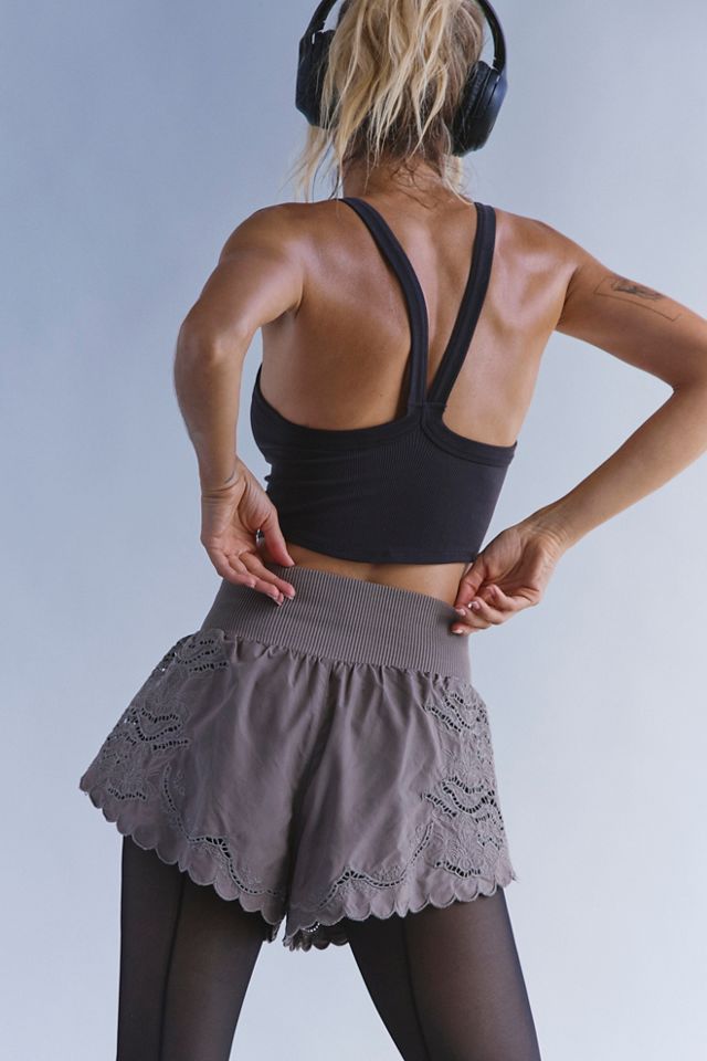 Short à œillets Carpe Diem #2