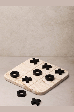 GAURI KOHLI Monty Tic Tac Toe