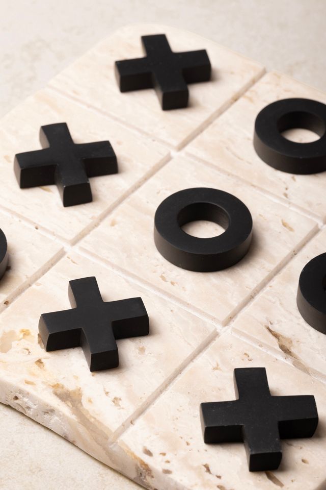 GAURI KOHLI Monty Tic Tac Toe #2