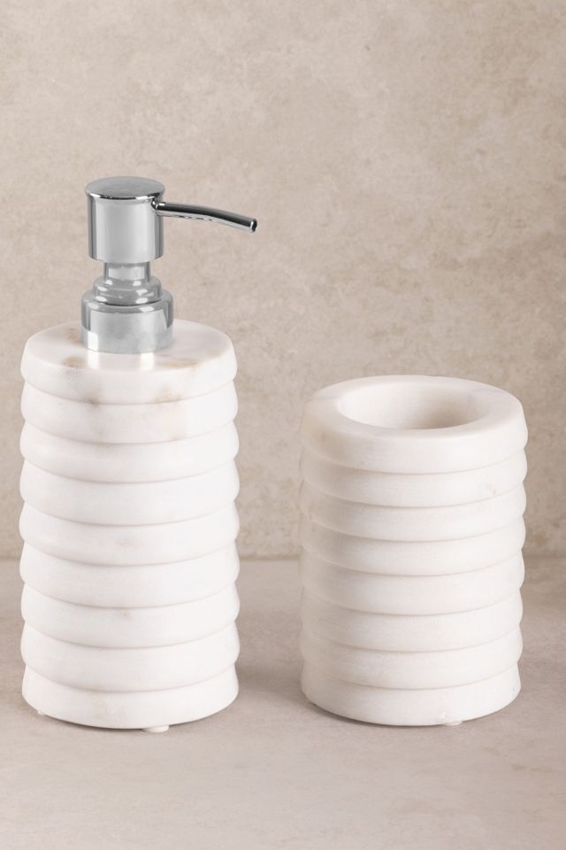 GAURI KOHLI Raavi Marble Bath Set #1