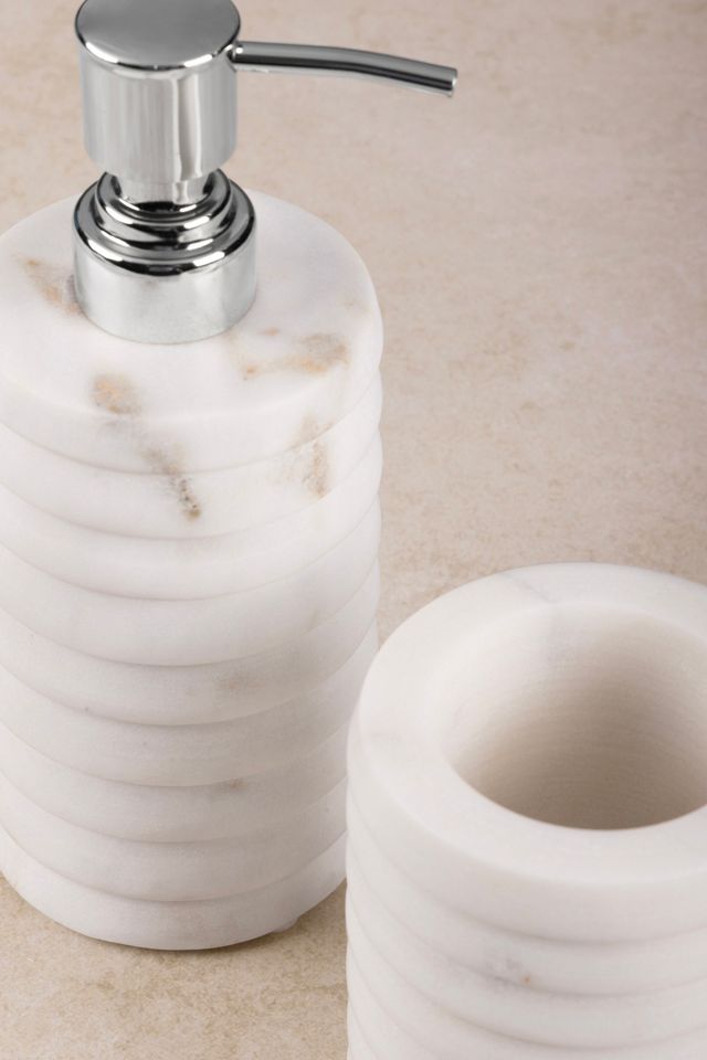 GAURI KOHLI Raavi Marble Bath Set #2