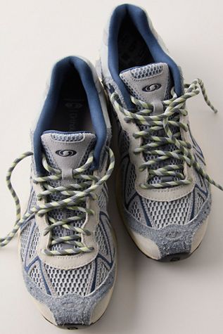 Salomon XT-Whisper Embroidery Sneakers