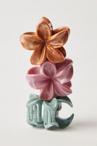 Lola Mini Claw by Free People in Green