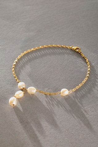 Atma Prema Drip Pearl Anklet at Free People in Gold