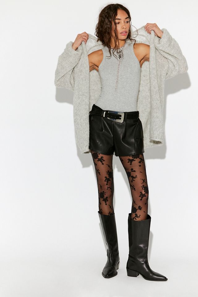 Short en simili cuir à volants Star Dust #3