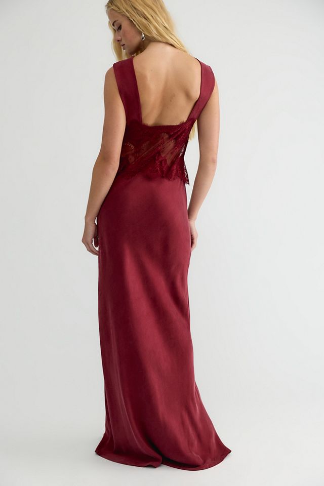 Robe longue en dentelle Visions THIRD FORM #1