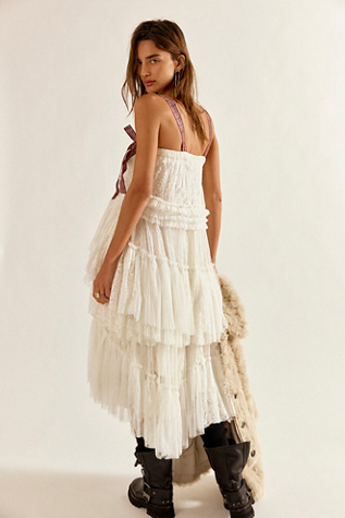 Isabel Midi Dress - thumbnail 3
