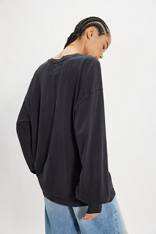 Женский топ We The Free Perfect Oversized Long Sleeve Top, цвет: Чёрный — фото 2