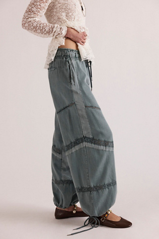 Voyager Balloon Pants by Free People in Blue, Size: M