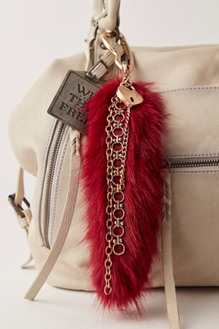 Fluffy Tail Bag Charm product page