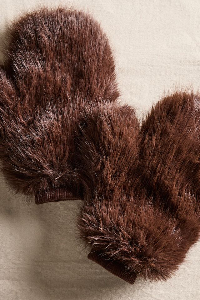 Arctic Fur Mitten #3