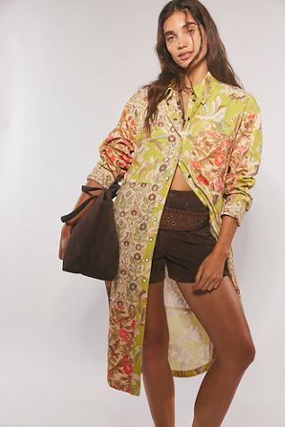 トップス Floral Stripe Jacquard Shirt Printed silk shirt in white and multicolor | GUCCI® US