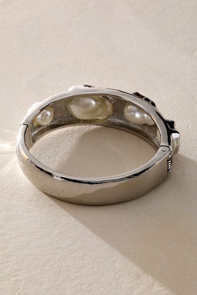 Bracelet jonc orné d'un halo de perles #1