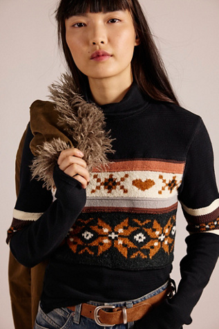 We The Free Sweat Helsinki