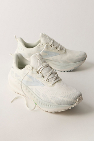 Brooks Ghost Trail Sneakers