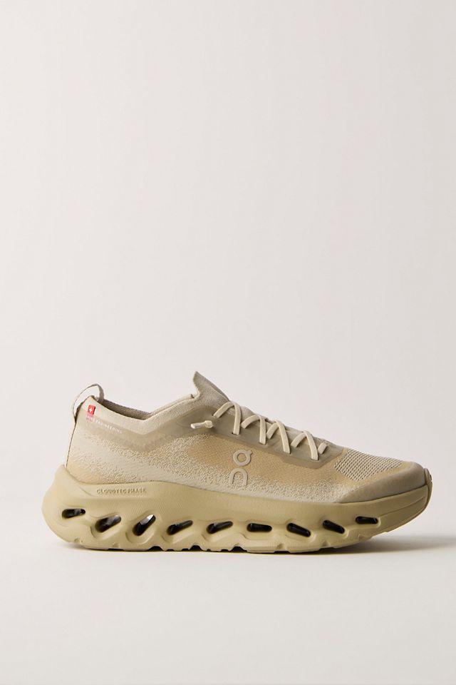 On Cloudtilt Moon Sneakers #2