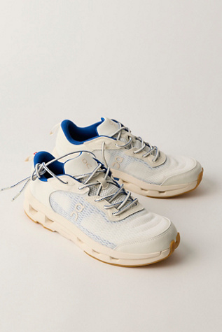 On Cloudzone Moon Sneakers