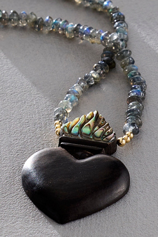 Женское колье Iwona Ludyga Design Sagrado Black Heart, цвет: Abalone & Labradorite — фото 3