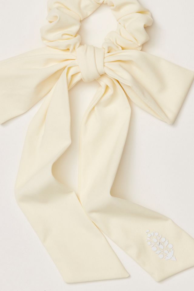 Pirouette Bow Scrunchie #1