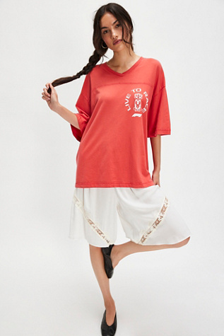 F1 Live To Race Tee by Junk Food at Free People in Red, Size: L-XL/G-TG