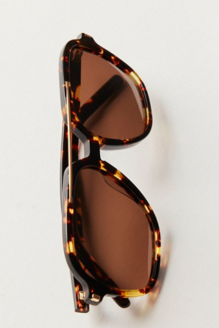 Banbe The Lopez Aviator Sunglasses at Free People in Brown
