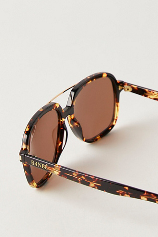 Женские солнцезащитные очки Banbe The Lopez Aviator Sunglasses, цвет: Янтарный коричный — фото 3