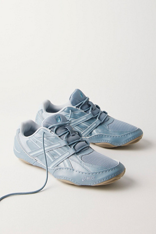 ASICS HYPERSYNC Sneakers