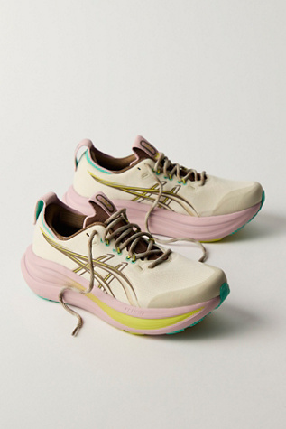 ASICS GEL-NIMBUS 28 TR Sneakers