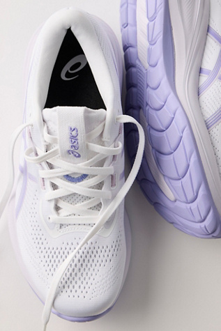 ASICS GEL-CUMULUS 28 Sneakers