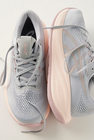 ASICS GEL-CUMULUS 28 Sneakers