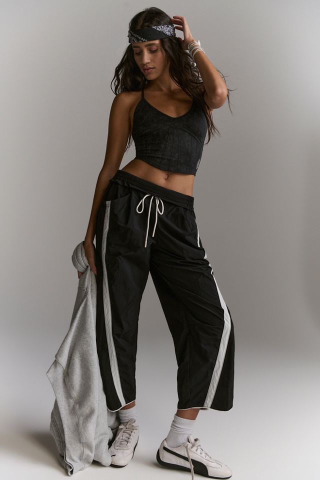 (取寄) フリーピープル レディース パワー プレイ カミ Free People women Power Play Cami Black Power Play Cami | Free People