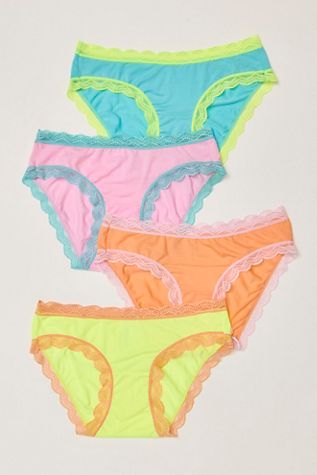 Stripe & Stare Four Pack of Undies