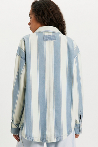 Женский топ We The Free Crossroads Striped Button Down, цвет: Индиго комбинированный — фото 2