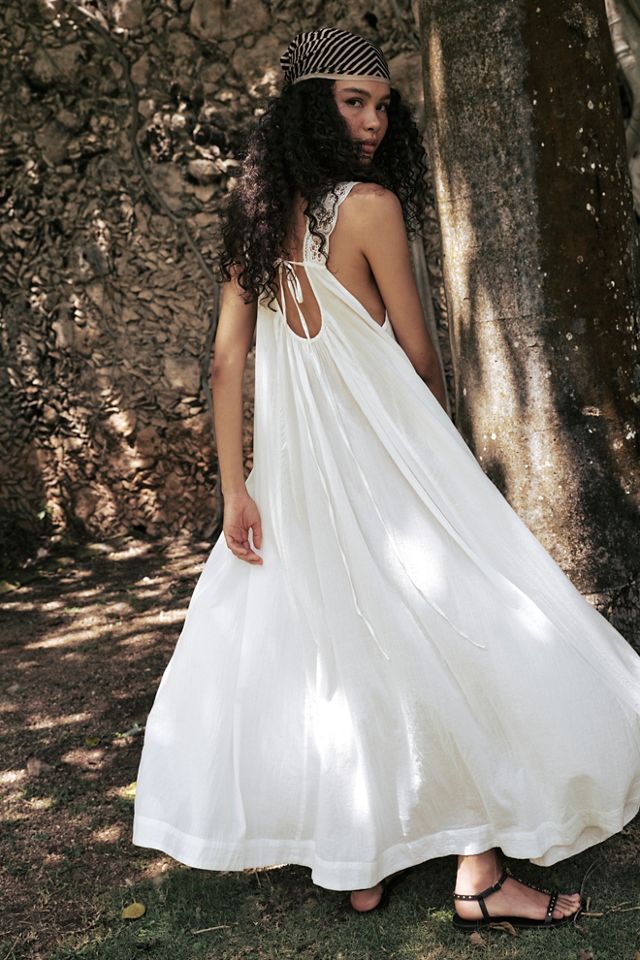 fitted lace wedding dress EROS MAXI DRESS main image 1