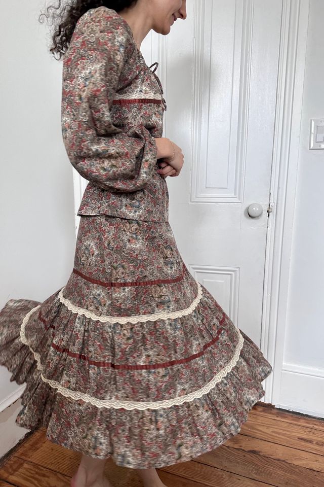 Vintage Tiered Prairie Skirt and Blouse Set Selected by KA.TL.AK #1