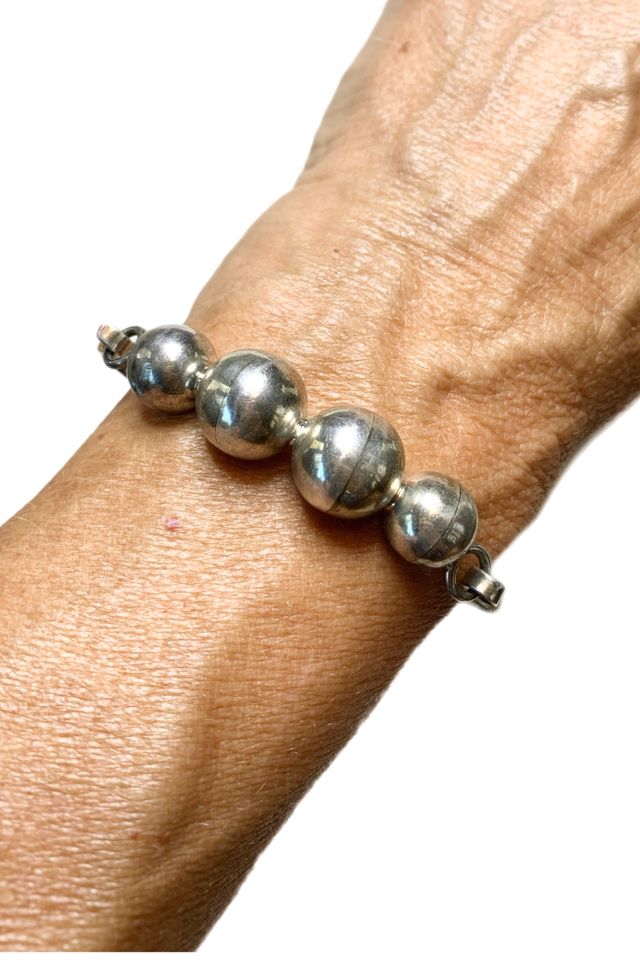 Vintage Sterling Silver Graduated Pearl Bracelet Selected by Lux Revival #1