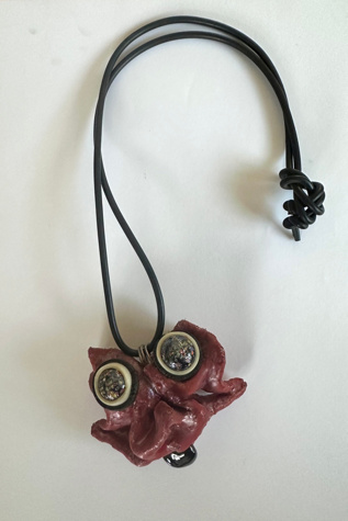 Vintage 1980s Artisan Resin Creature Necklace Selected by Cherry