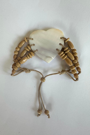 Vintage 1980s Shell Heart and Wooden Beads Bracelet Selected by Cherry