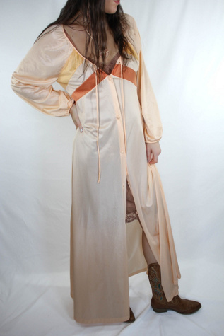 1970s Peachy Retro Lounge Duster Dress Selected By Moons + Junes Vintage
