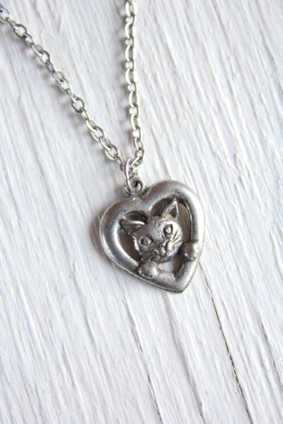 Vintage Silver Cat Pendant Necklace Selected By Moons + Junes Vintage