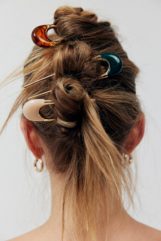 Suki Gold Plated Hair Pin at Free People in Emerald