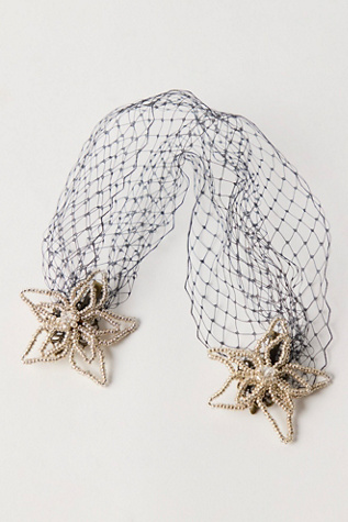 Curried Myrrh Mini Barrette Veil