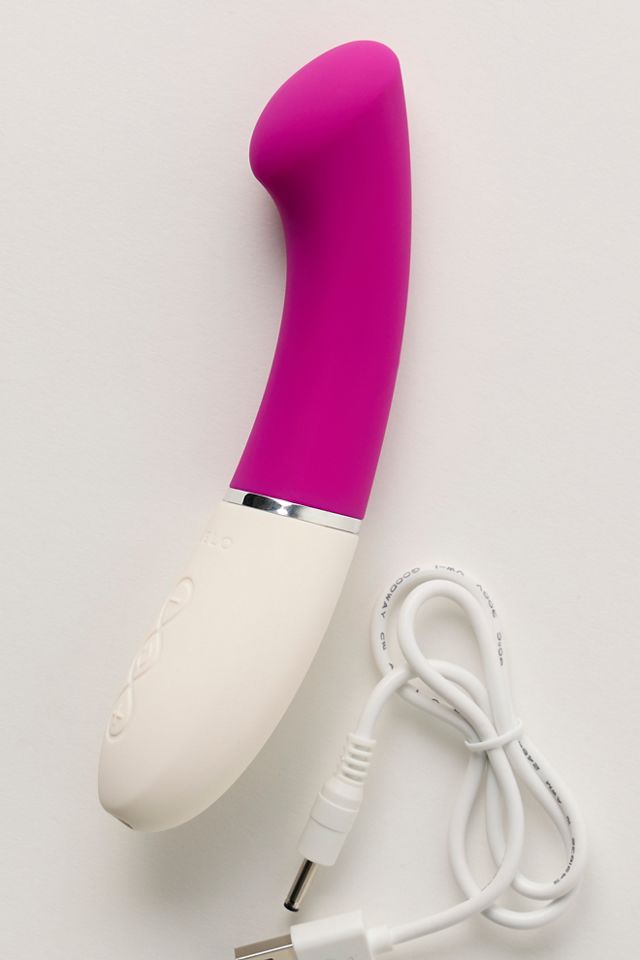 lelo vibrator massager for women LELO DOT Travel Clitoral Pinpoint Vibrator Pink-Belle Lacet Lingerie main image 1