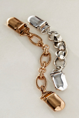 Camaraderie Chain Cinch Pin