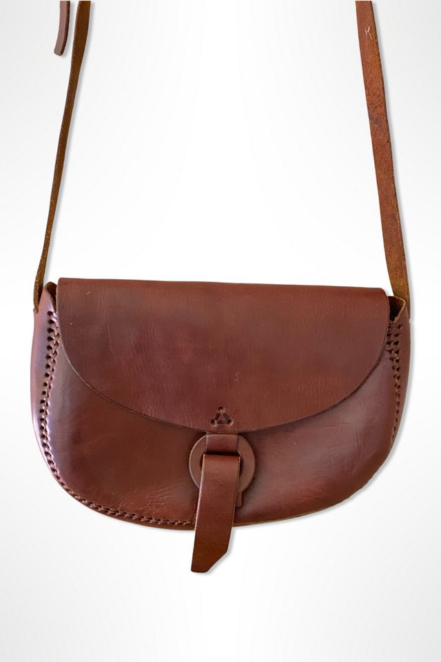 1980s Hand Tooled Natural Leather Shoulder Bag Selected By Ritual Vintage #1