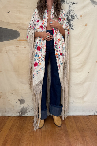 GOOD DAYS Vintage 1920s Ivory Embroidered Piano Shawl