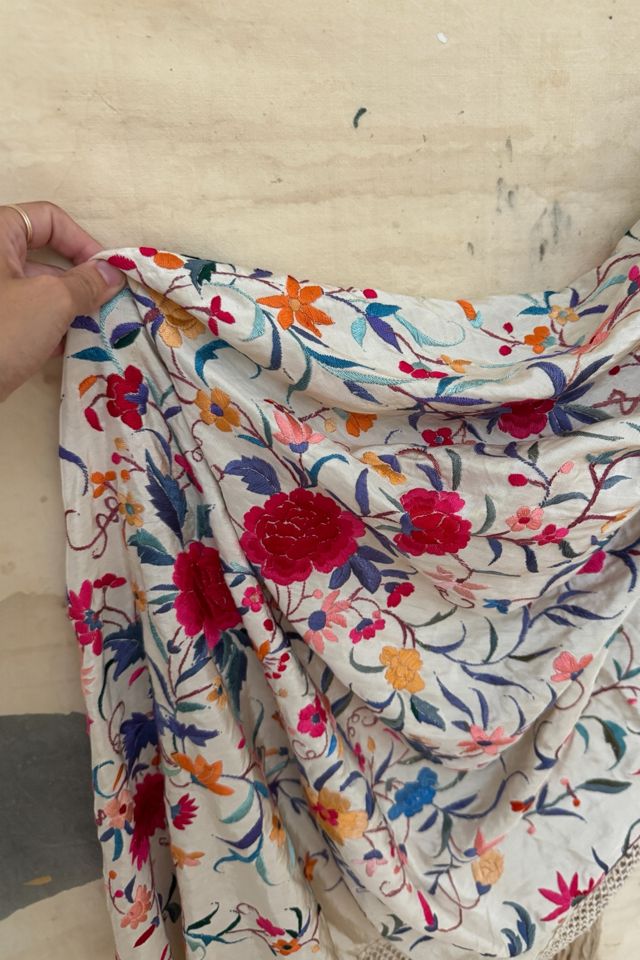 GOOD DAYS Vintage 1920s Ivory Embroidered Piano Shawl #1