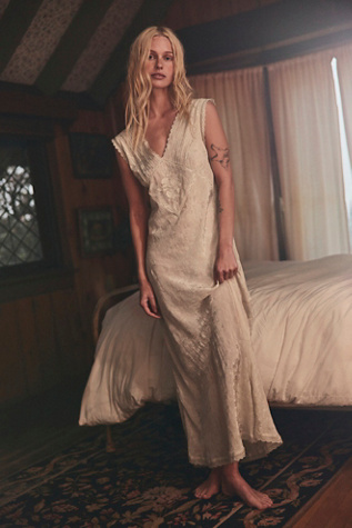 Robe combinaison midi en satin Me & You